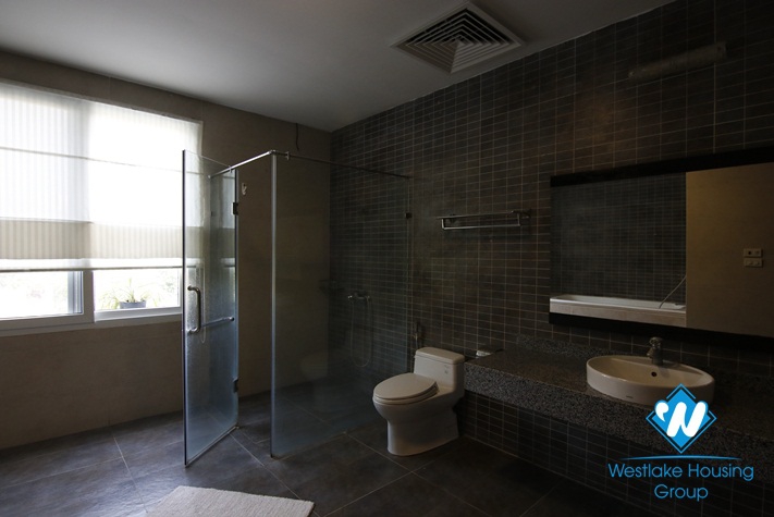 Spacious corner villa for rent in the heart of Vinhomes Riverside, Long Bien, Hanoi